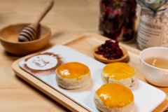 花喵鲜花饼：云南的这种“特产饼”，你吃过没？