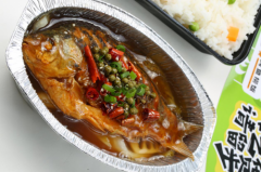 轻食时代来临，倔强的小鱼烤鱼捞饭：营养美味兼备